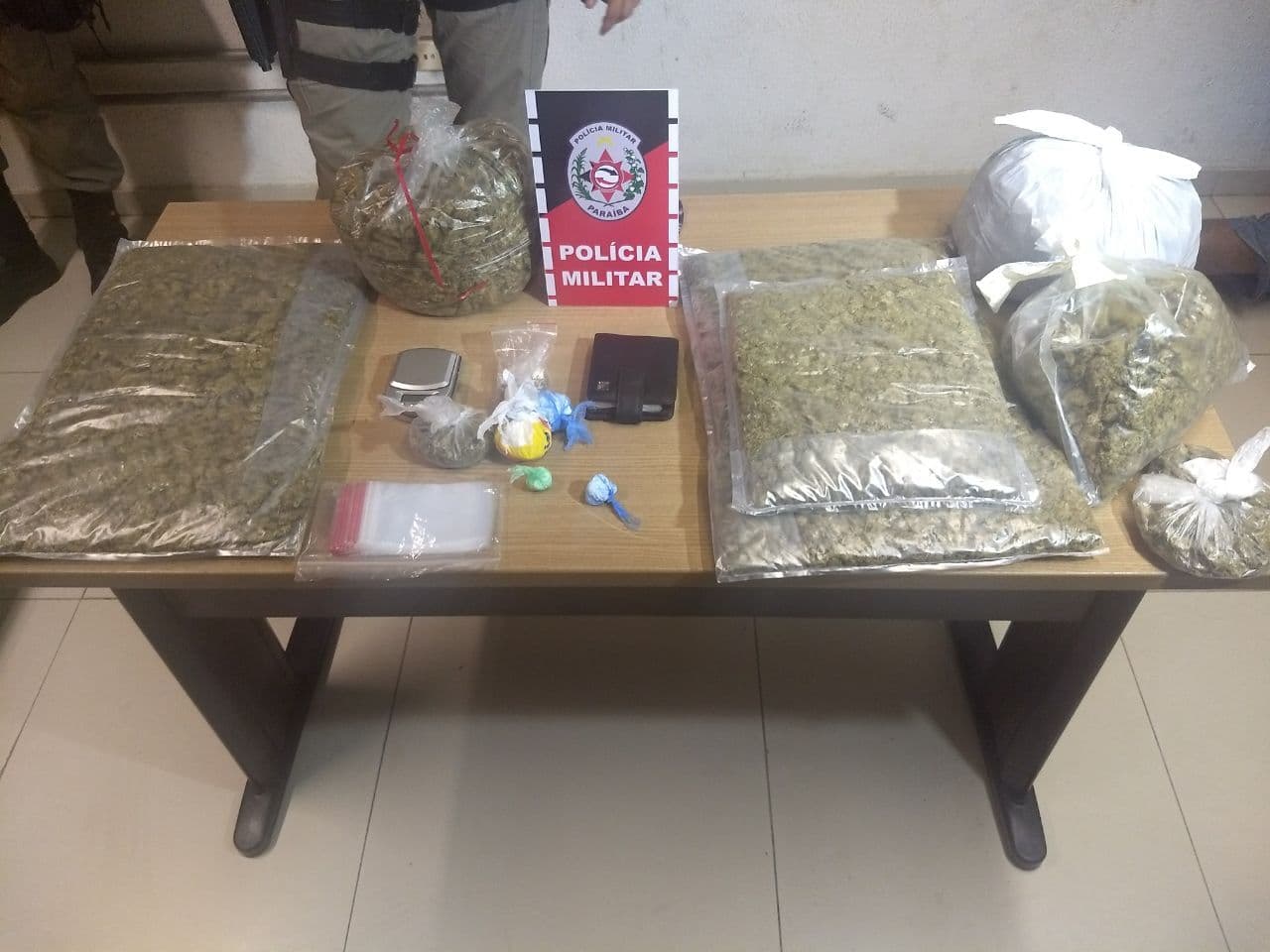 Polícia apreende mais de seis quilos de drogas na zona sul da Capital