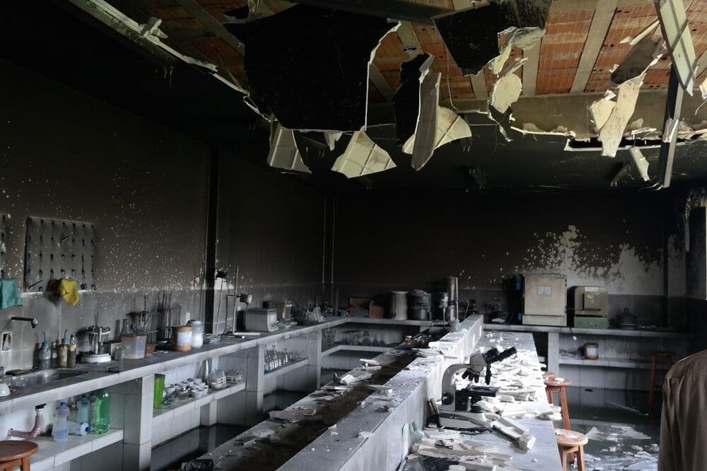 Incêndio de grandes proporções destrói laboratório da UFCG no campus de Cuité