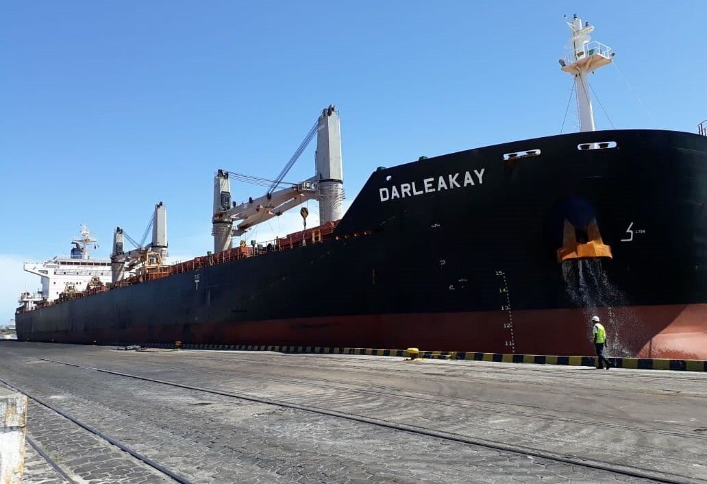 Porto de Cabedelo recebe mais de 60 mil toneladas de petcoke vindas dos EUA