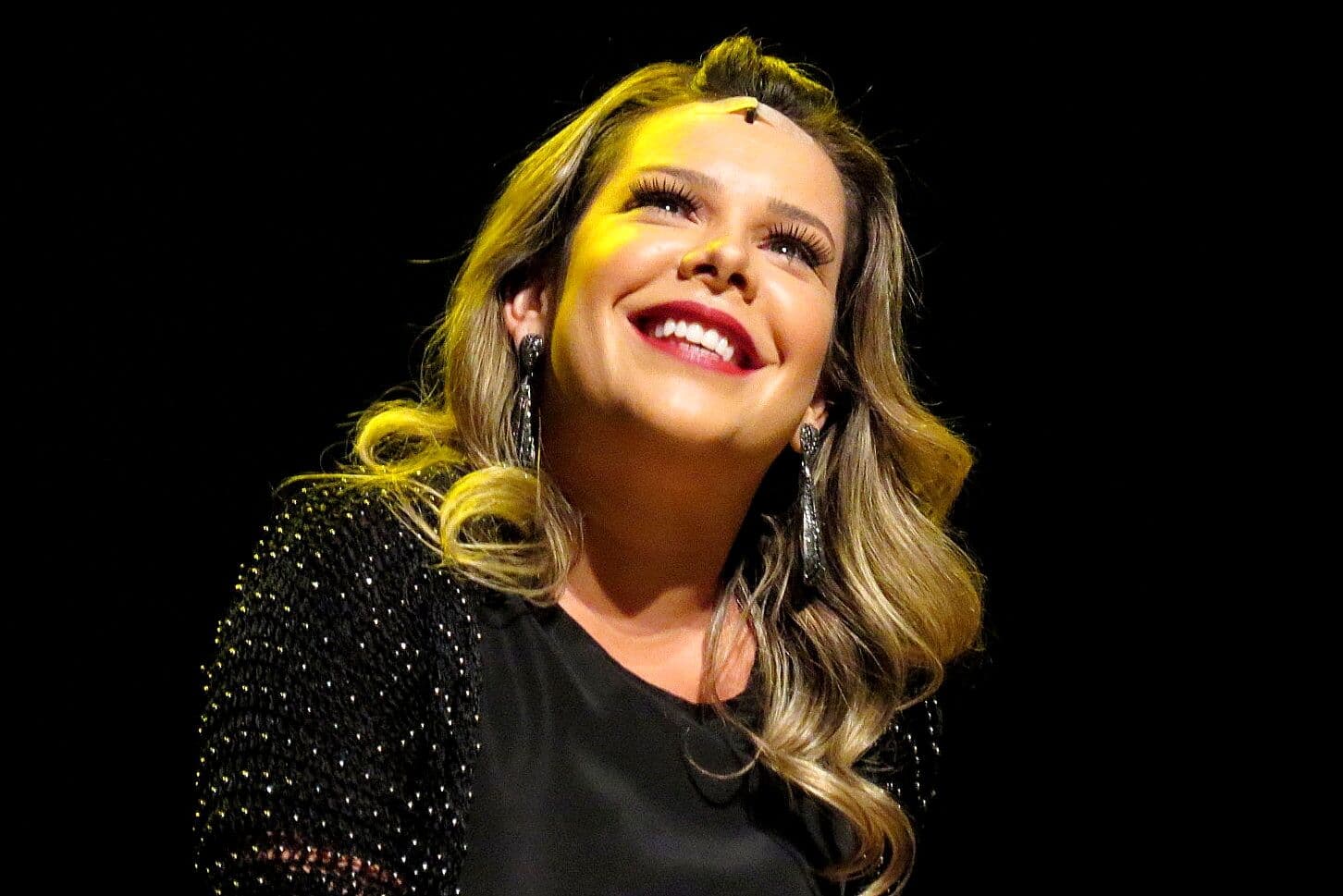 Fernanda Souza volta a JP com espetáculo "Meu Passado Não Me Condena" no teatro Pedra do Reino