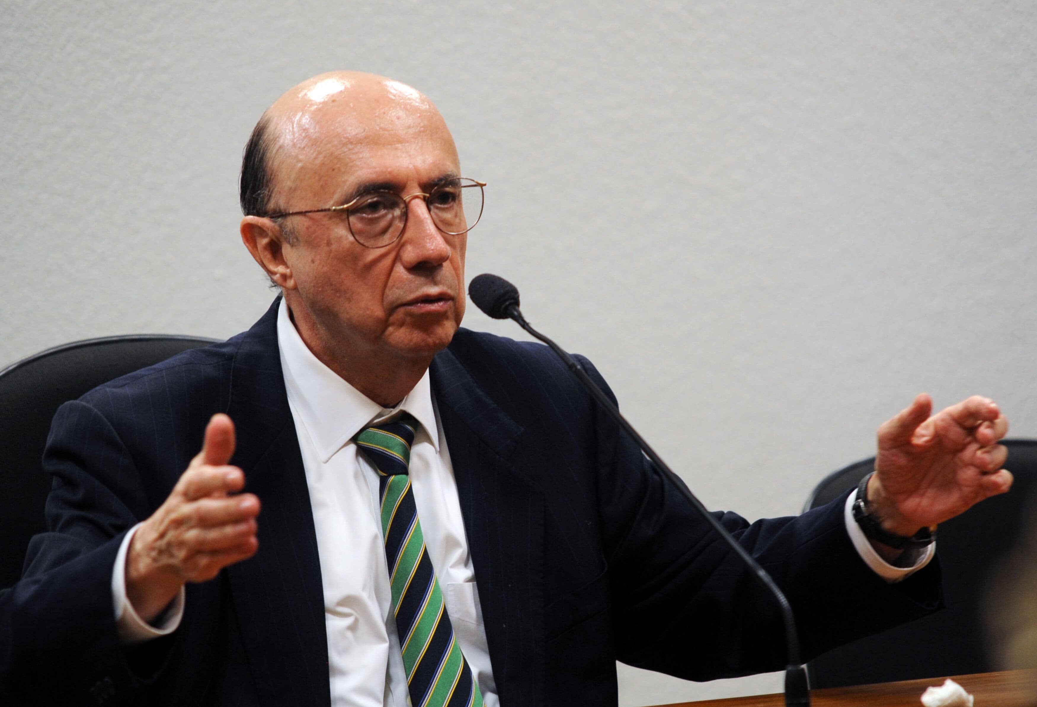 Henrique Meirelles filia-se ao MDB e afirma que candidatura ainda está em discussão