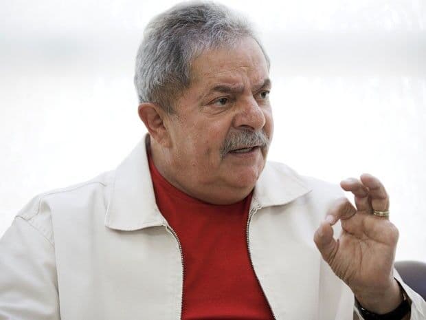 Oposição pede comissão para acompanhar ex-presidente Lula em Curitiba