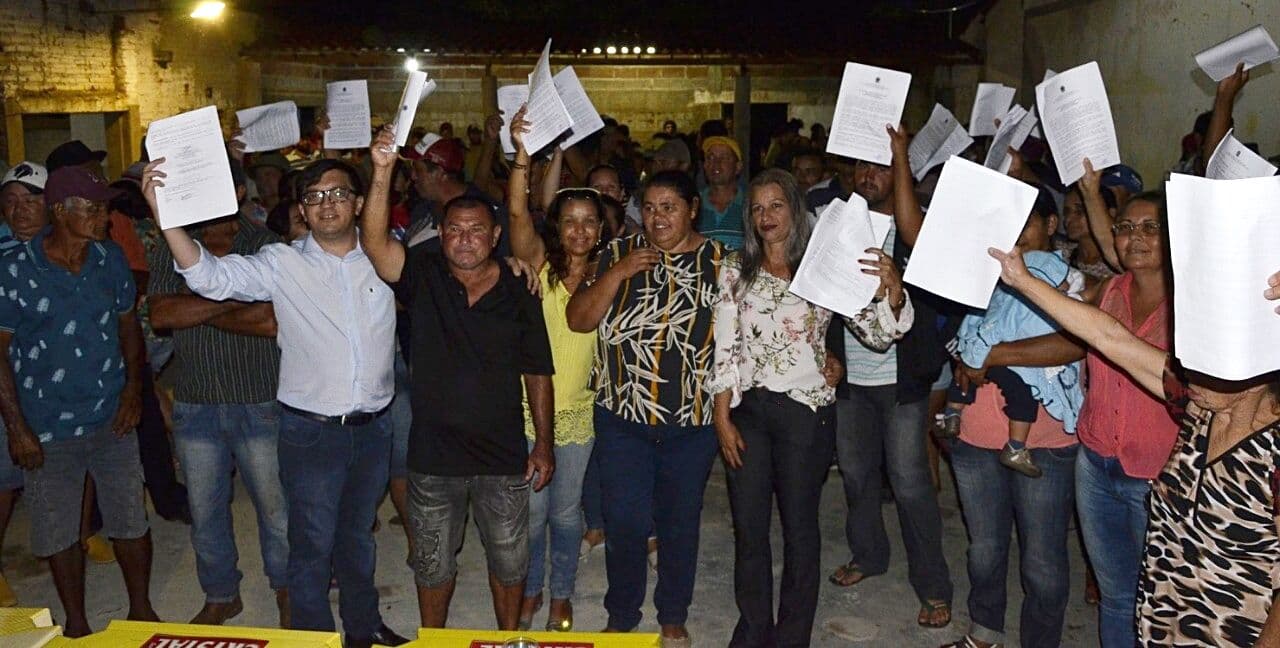 Cerca de 184 famílias recebem posse provisória de lotes na Paraíba