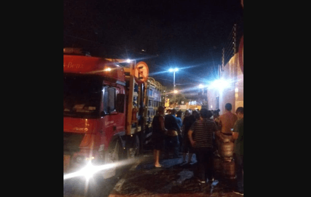 Gás de cozinha começa a chegar na Paraíba e consumidores fazem filas em revendedoras