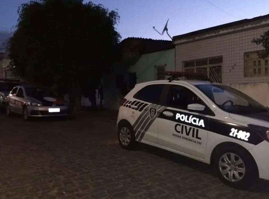 Operação para combater tráfico de drogas no Brejo termina com três presos e adolescente detido