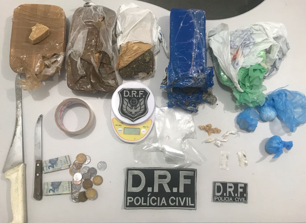 Polícia prende três suspeitos de tráfico de drogas em Campina Grande e Areia