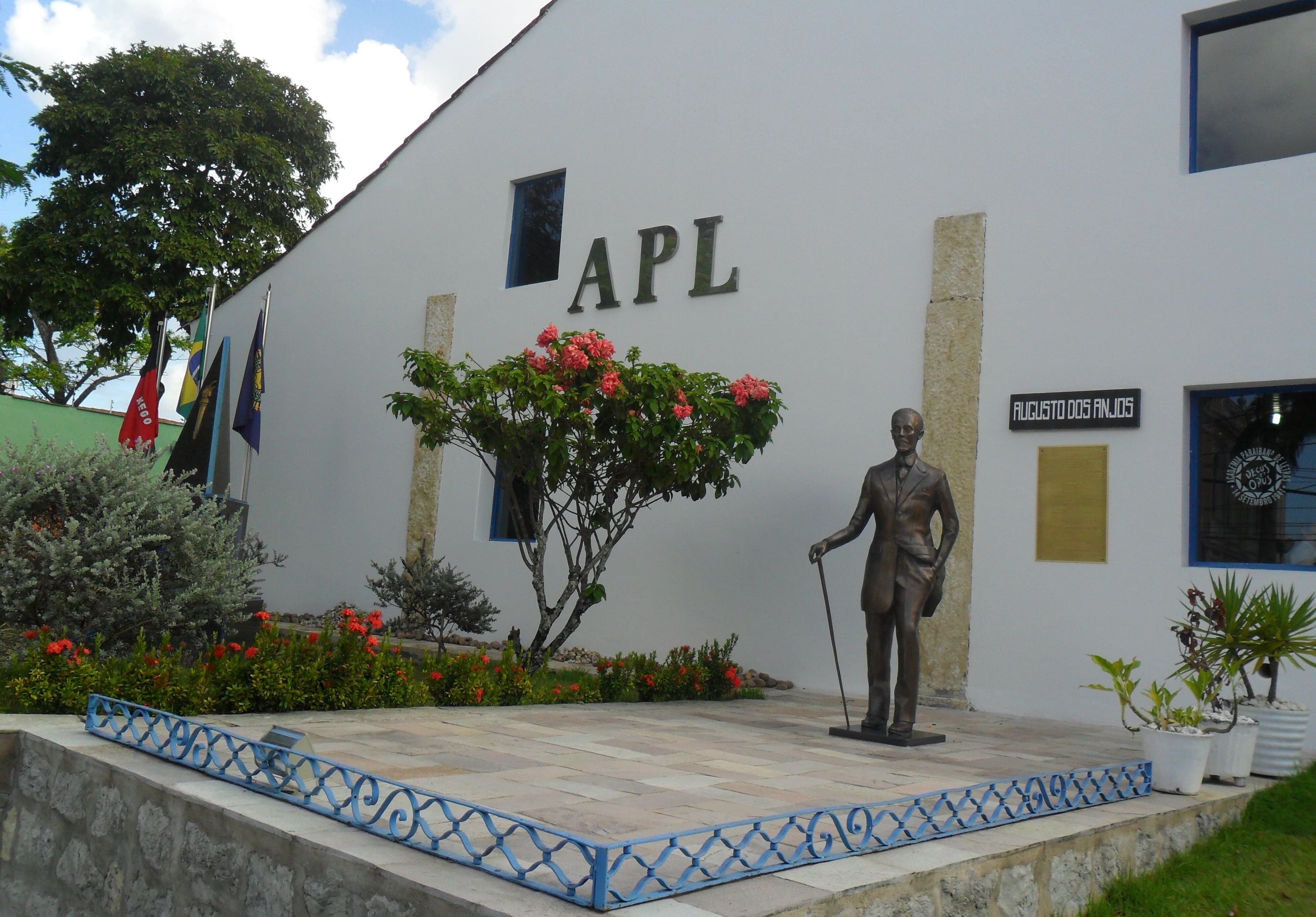 Evento inédito no Brasil reúne "imortais" de diversas áreas do conhecimento na Paraíba