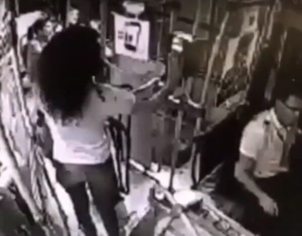 Imagens mostram que estudante que mentiu sobre estupro desembarcou sozinha de ônibus