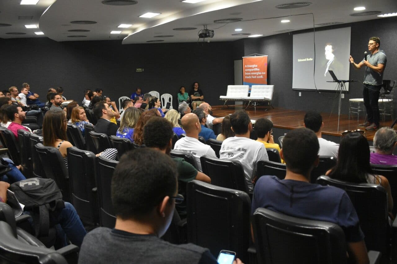 Dezessete equipes disputam dez vagas para a etapa final do HackFest 2017
