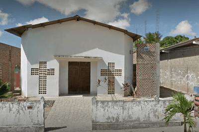 Homem se refugia em igreja para fugir de agressões no Bairro das Indústrias