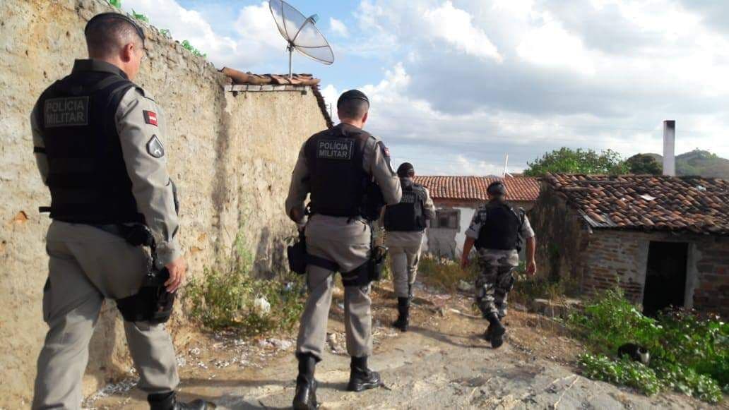 Estudante de 14 anos é atingido por bala perdida na cabeça durante confronto entre facções criminosas em Santa Rita