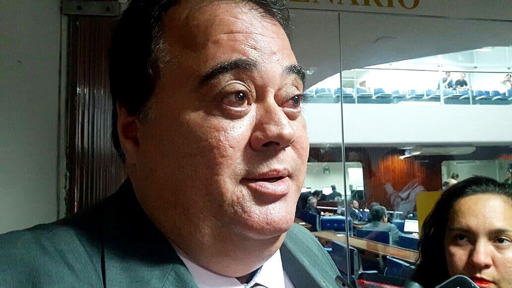 Aníbal vai acionar o MP para investigar construção de calçadas na Beira Rio pela Prefeitura de JP