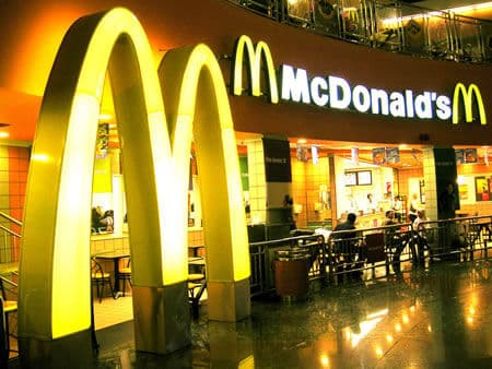 McDonald’s abre vagas de emprego para pessoas com deficiência na Paraíba