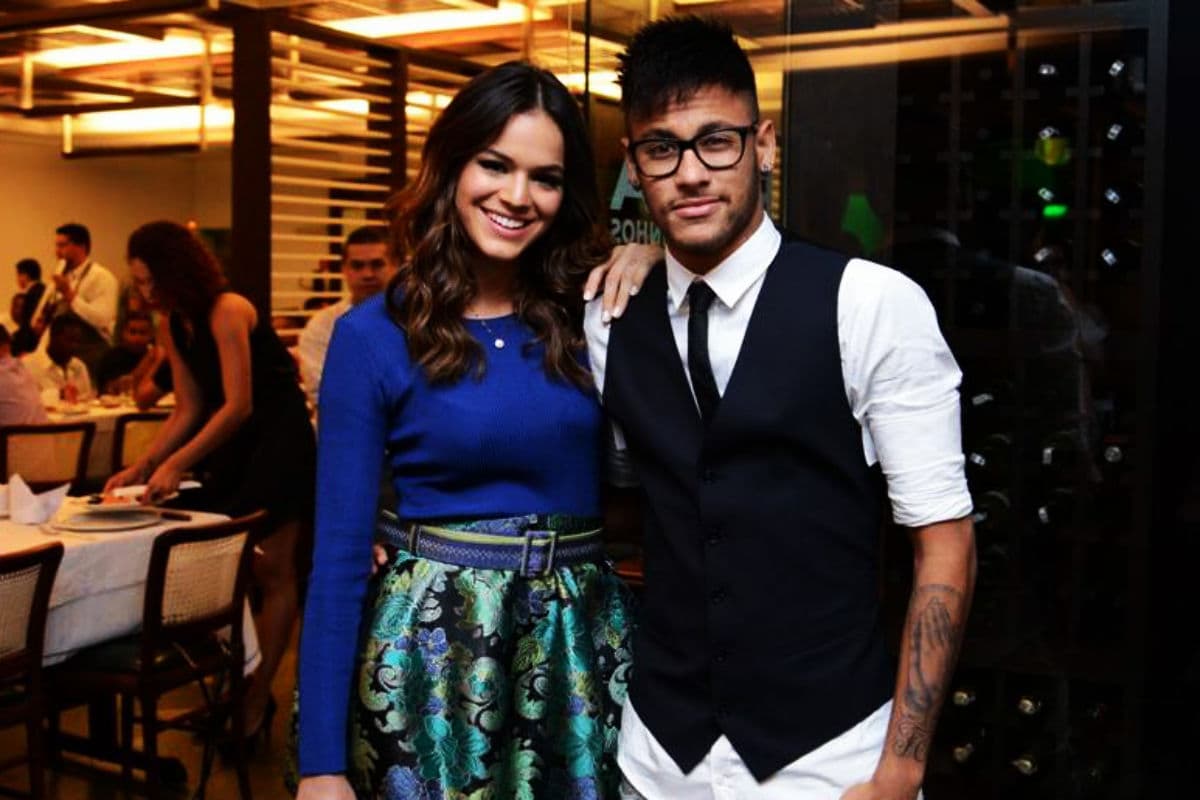 Neymar planeja noivado discreto com Bruna Marquezine, diz colunista