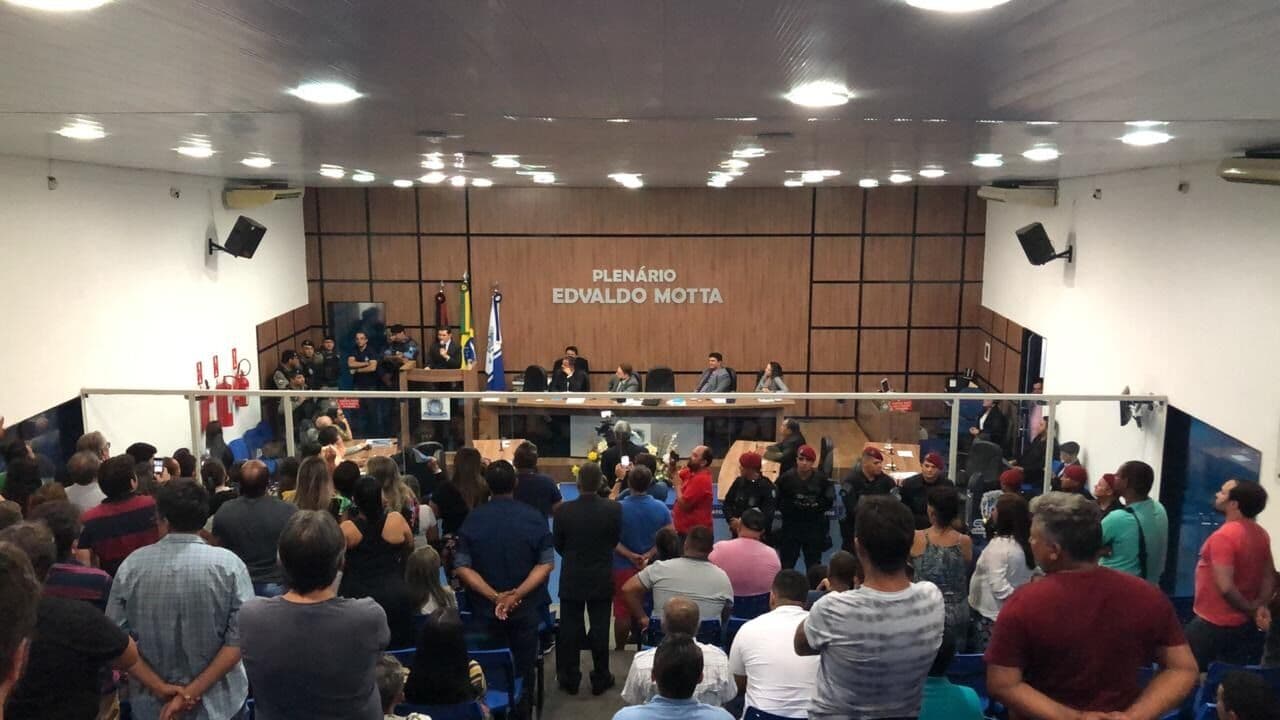 Vereadores acatam denúncia e iniciam investigação contra prefeitos afastado e interino de Patos