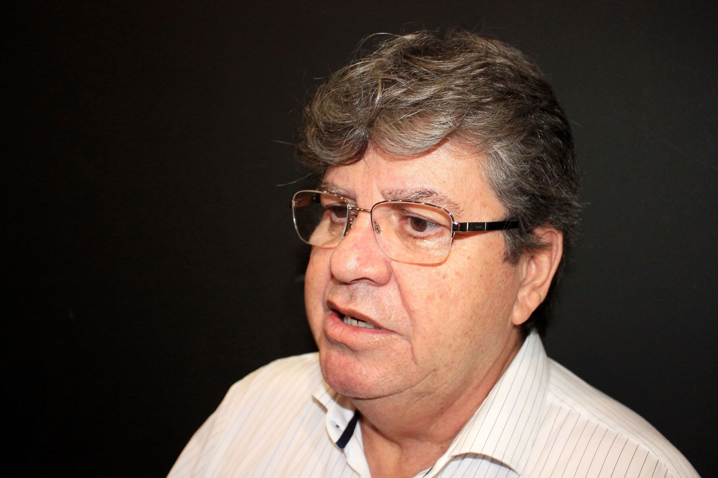 João Azevedo anuncia novo nome para a chapa majoritária nos próximos dias