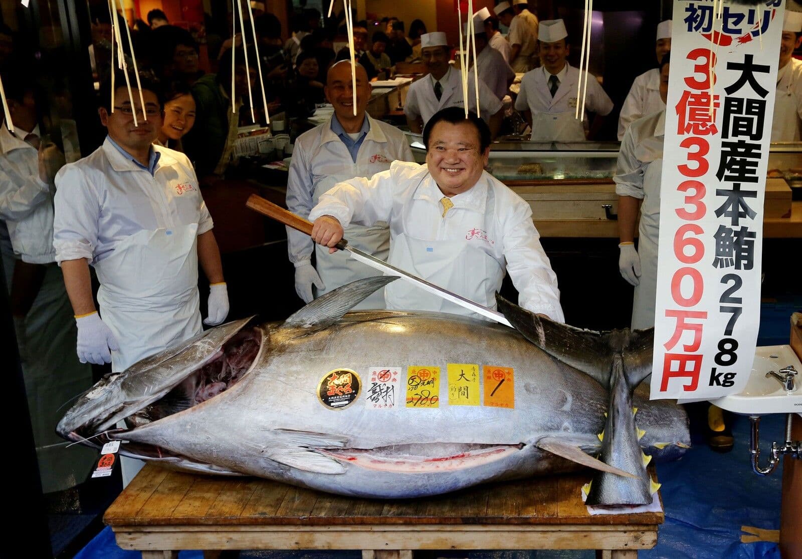 Atum de 278 kg é vendido por US$ 3,1 milhões em leilão em Tóquio e supera recorde de 2013