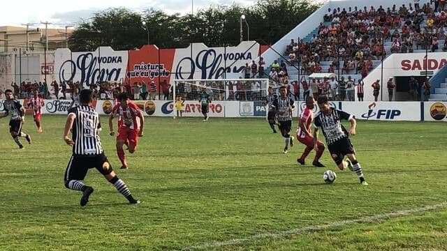 Botafogo-PB vence Esporte de Patos fora de casa e garante liderança do grupo