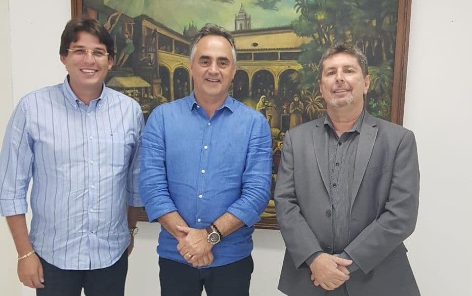 Vereador Humberto Pontes deixa oposição e se junta ao grupo de Luciano Cartaxo