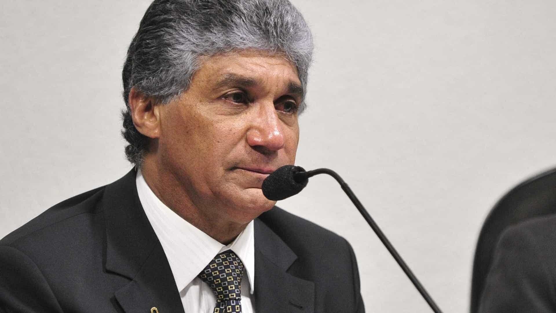 Paulo Preto tinha 11 cartões de crédito com contas na suíça