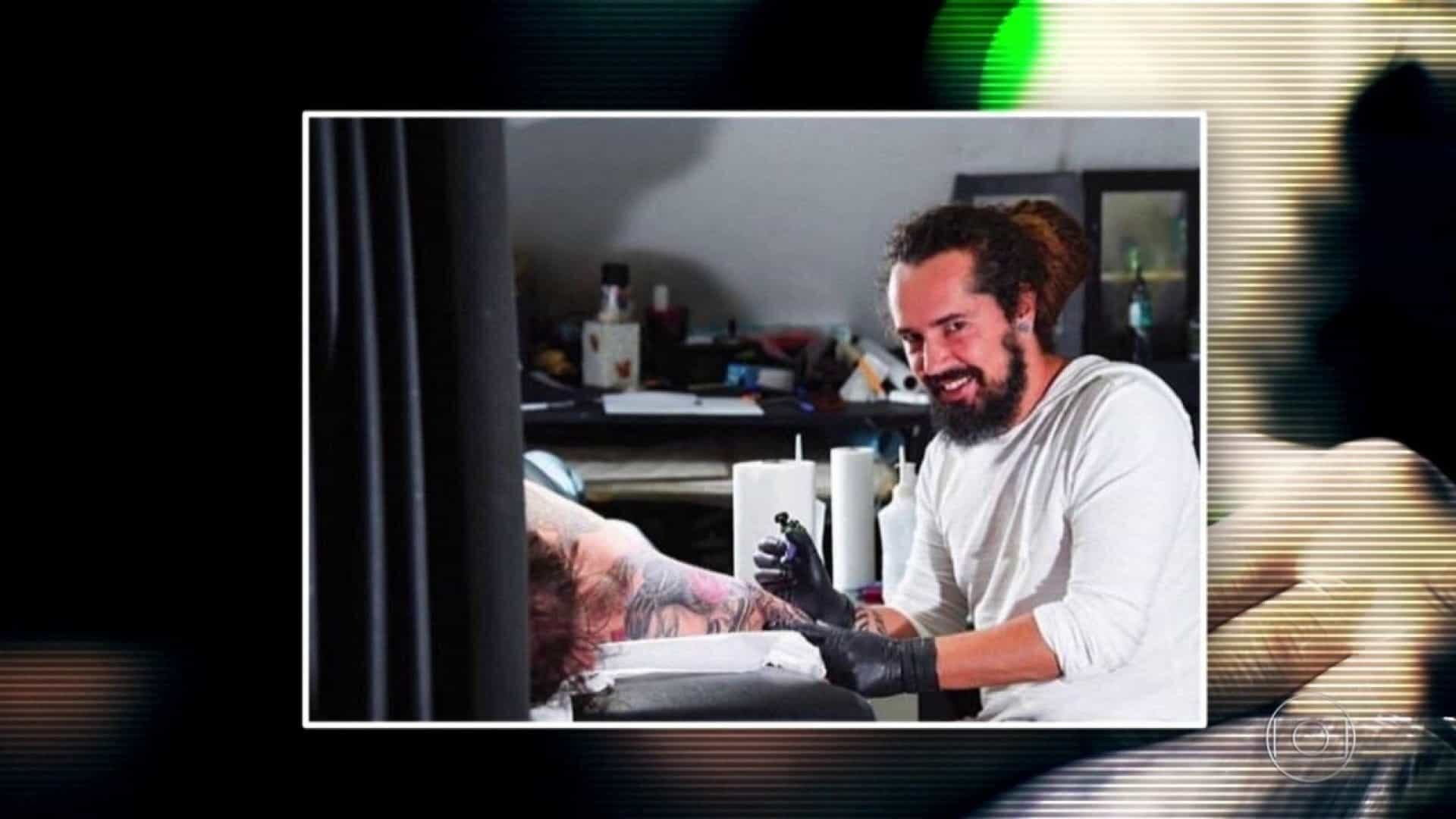 Vítima de tatuador de BH desabafa em depoimento e diz: ''Ele pegava na minha bunda'