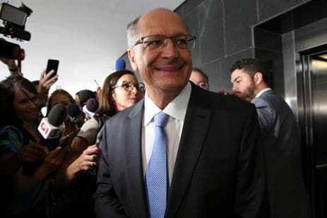 Encontro de Lula e Trump é um 1º passo para resolver tarifaço, diz Alckmin