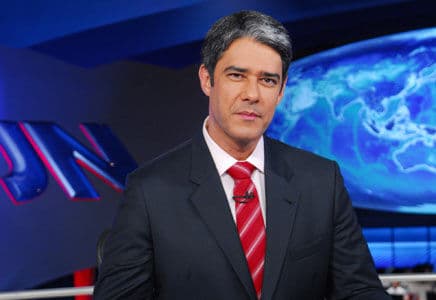 William Bonner sai do Jornal Nacional e Globo tenta encontrar substituto às pressas