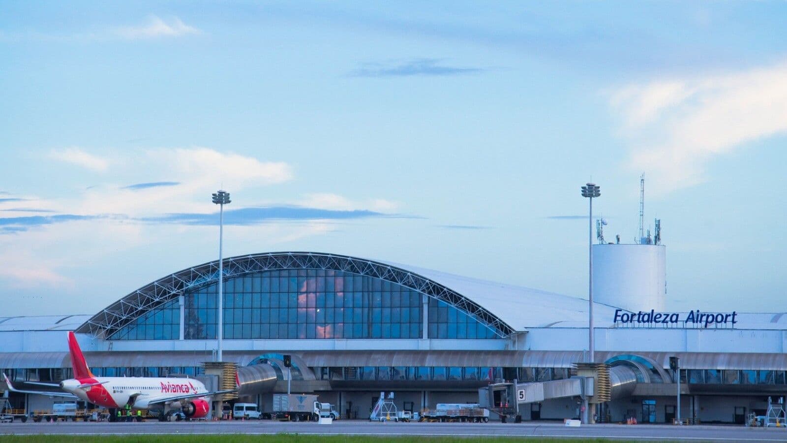Passageira morre durante voo que seguia de Portugal para o Brasil