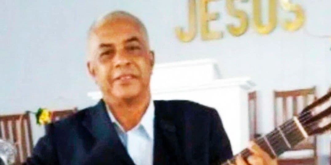 Pastor mata outro pastor a facadas e pedradas após discussão sobre a Bíblia