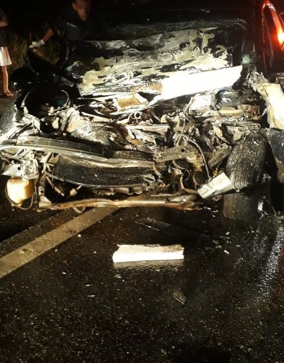 Acidente envolvendo três veículos deixa uma pessoa morta e quatro feridas na Paraíba