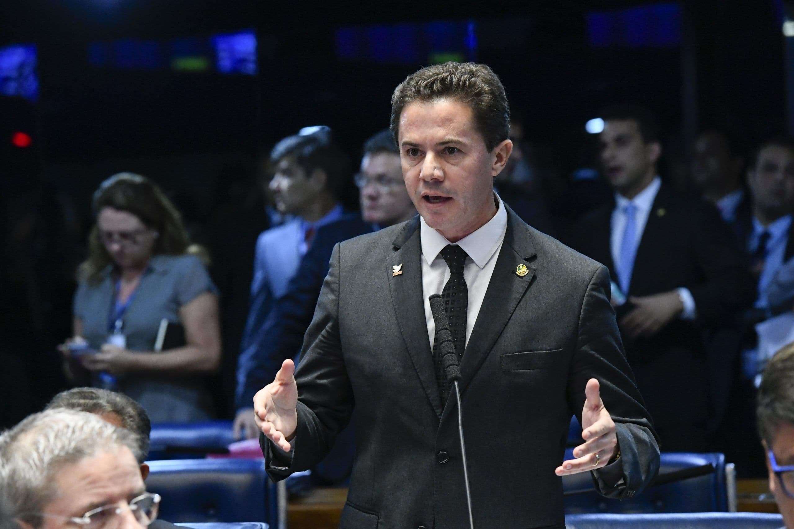 Veneziano reafirma posição contra porte de armas e votação acontece na tarde desta terça