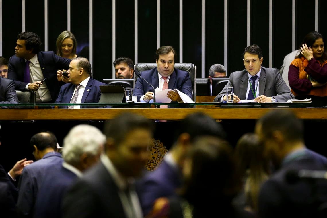 Câmara vota oito destaques e emendas à PEC da Previdência