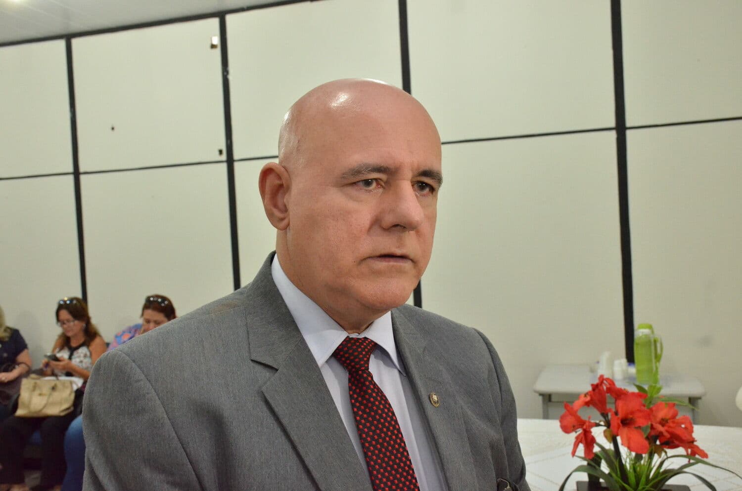 Clilson Júnior entrevista o juíz Adhailton Lacet