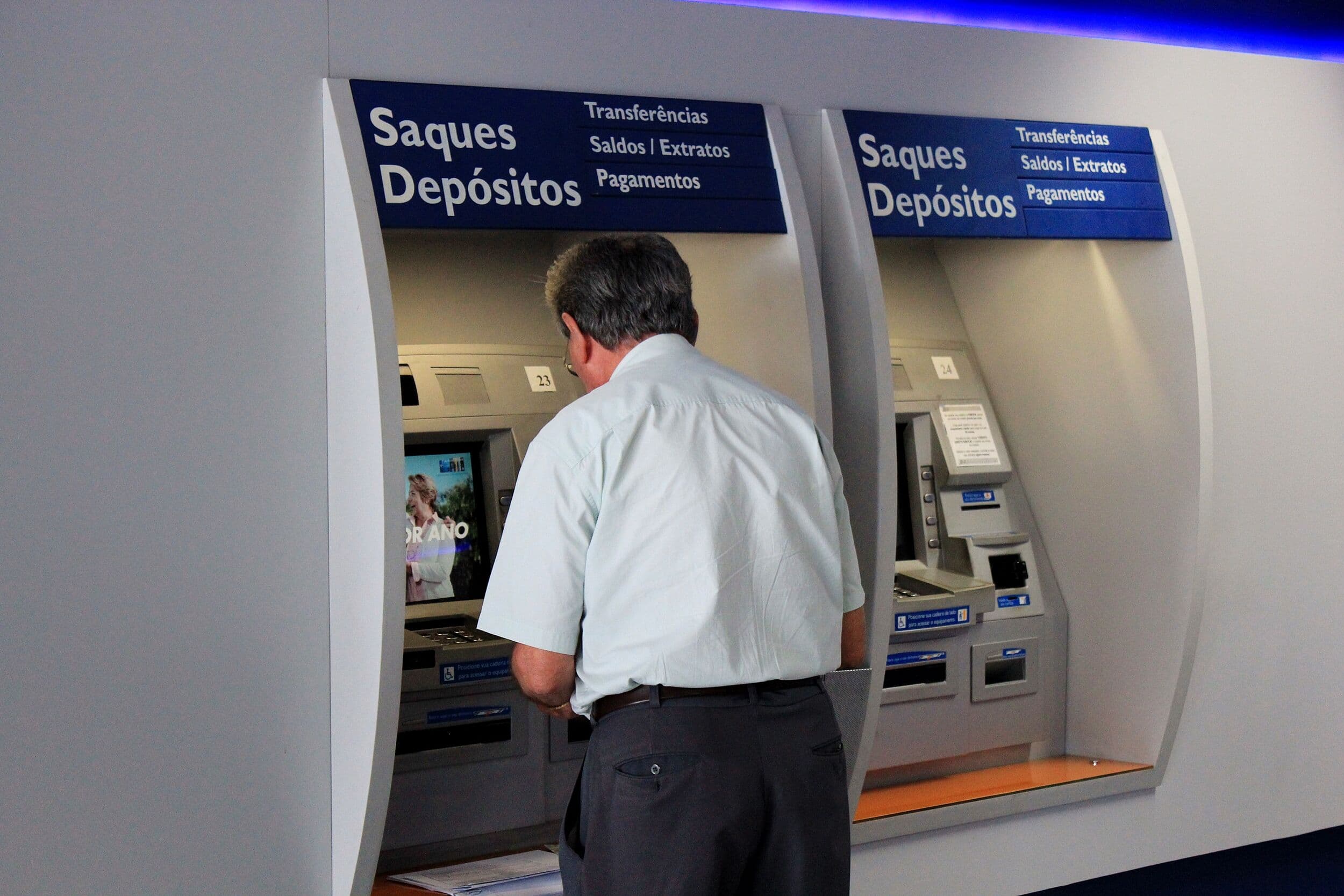 FGTS: Caixa deve liberar nesta segunda cronograma para saque de até R$ 500