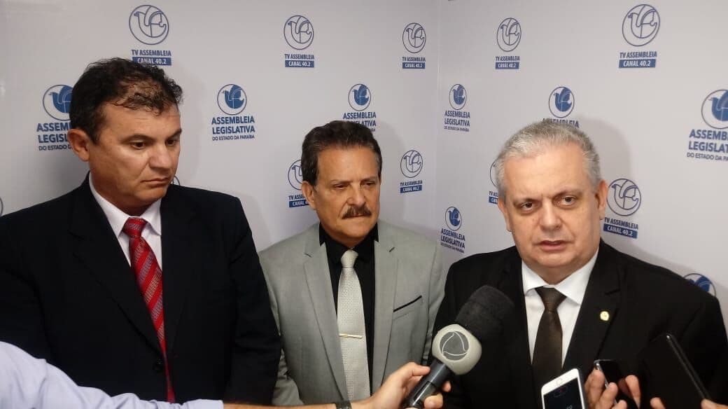 Doda de Tião afasta boatos sobre diferenças entre Ricardo e João Azevêdo: “não estou sabendo”