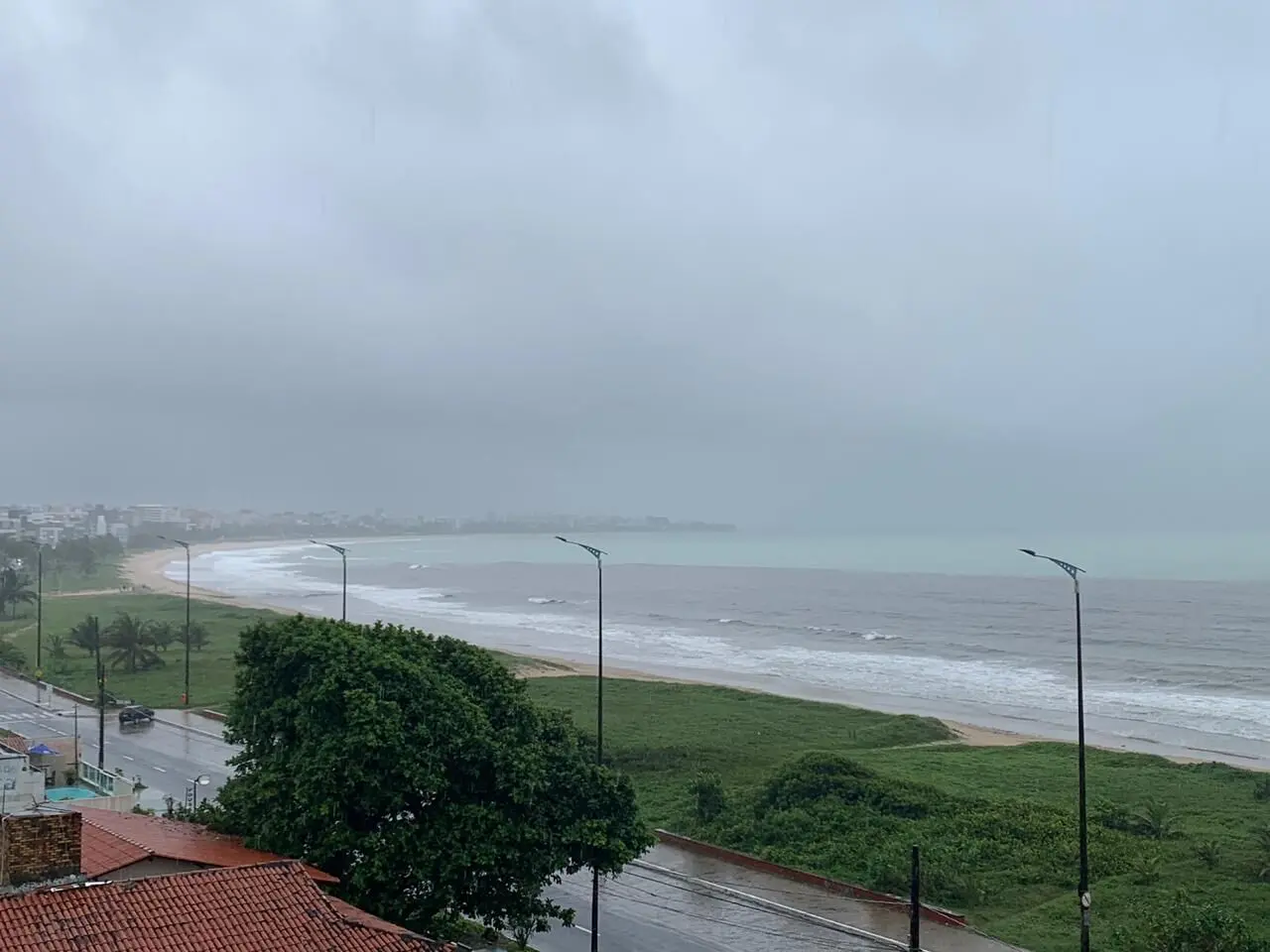 MPF pede providências rápidas da Cagepa e Sudema contra esgoto em praias e rios em João Pessoa
