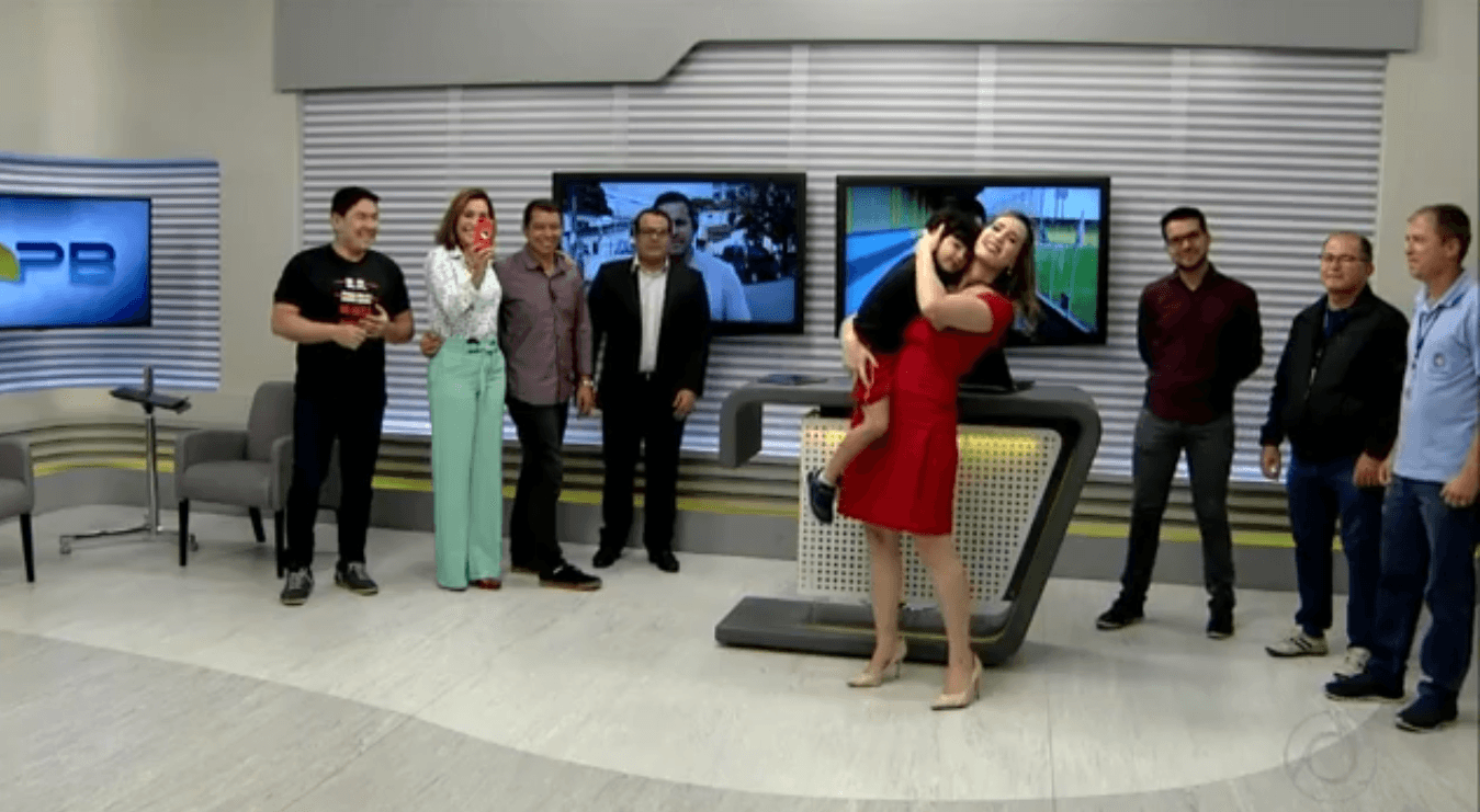 Após deixar oficialmente TV Cabo Branco, Patrícia Rocha agradece carinho nas redes sociais