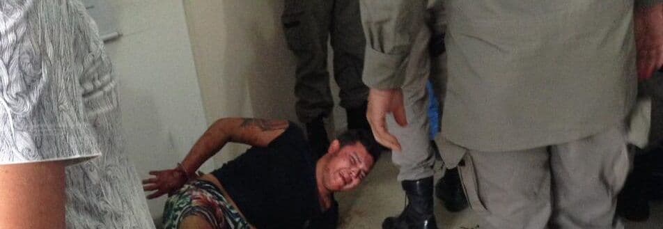 Homem é preso suspeito de tentar matar companheira dentro de unidade de saúde