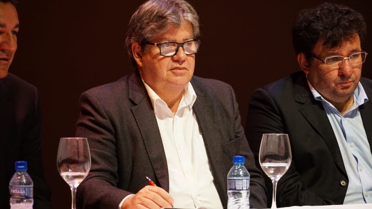 João Azevêdo critica dissolução do diretório do PSB e diz que cabe ao partido encontrar saída