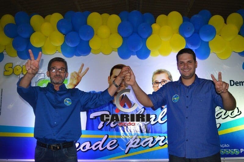 Prefeito protocola renúncia na Câmara dos Vereadores da Paraíba