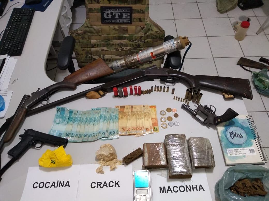 Polícia Civil prende suspeito com armas, drogas e munições no Sertão da Paraíba