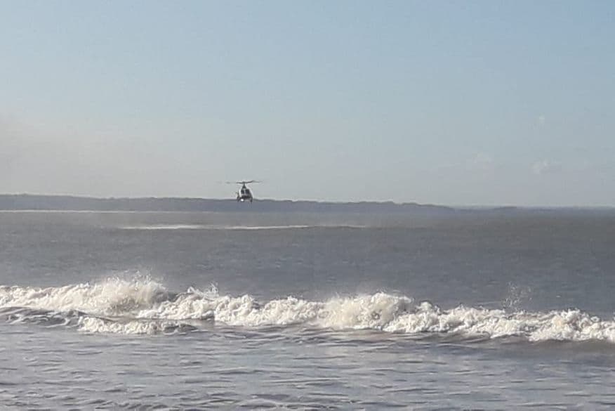 Menino morre em hospital após ser resgatado durante afogamento na praia de Lucena