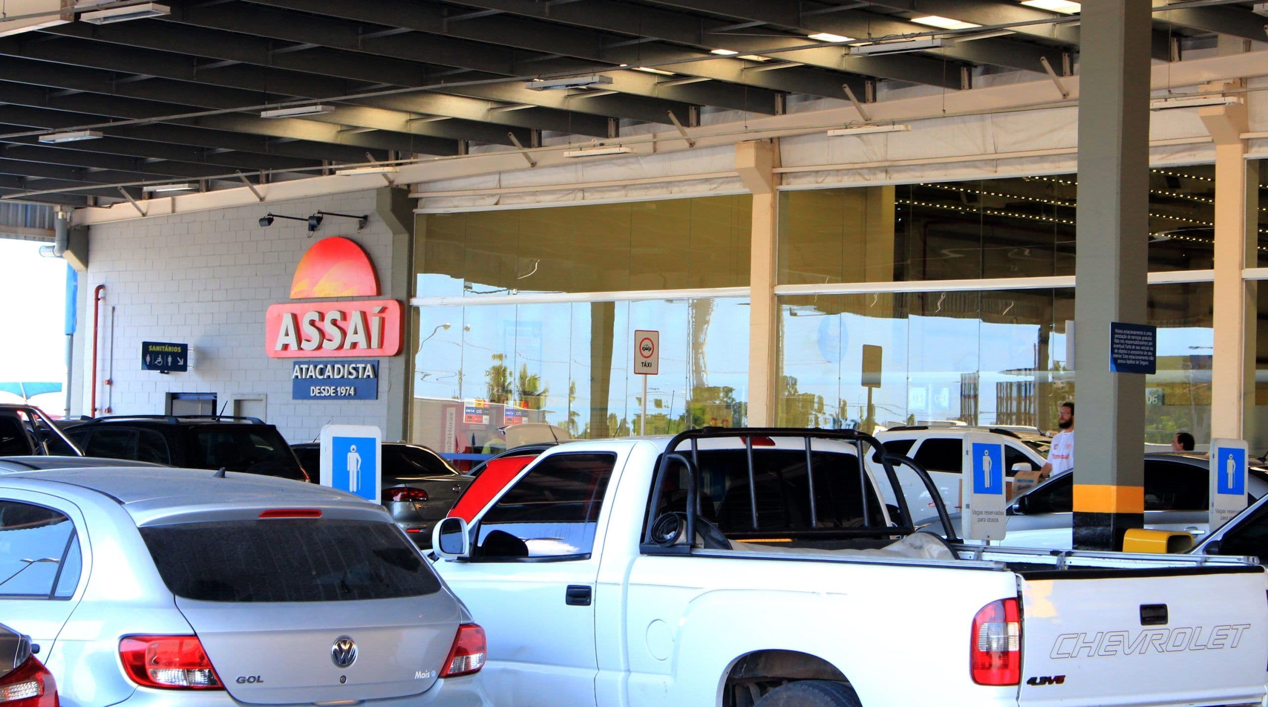 Assaí abre 371 vagas de emprego para diversos cargos