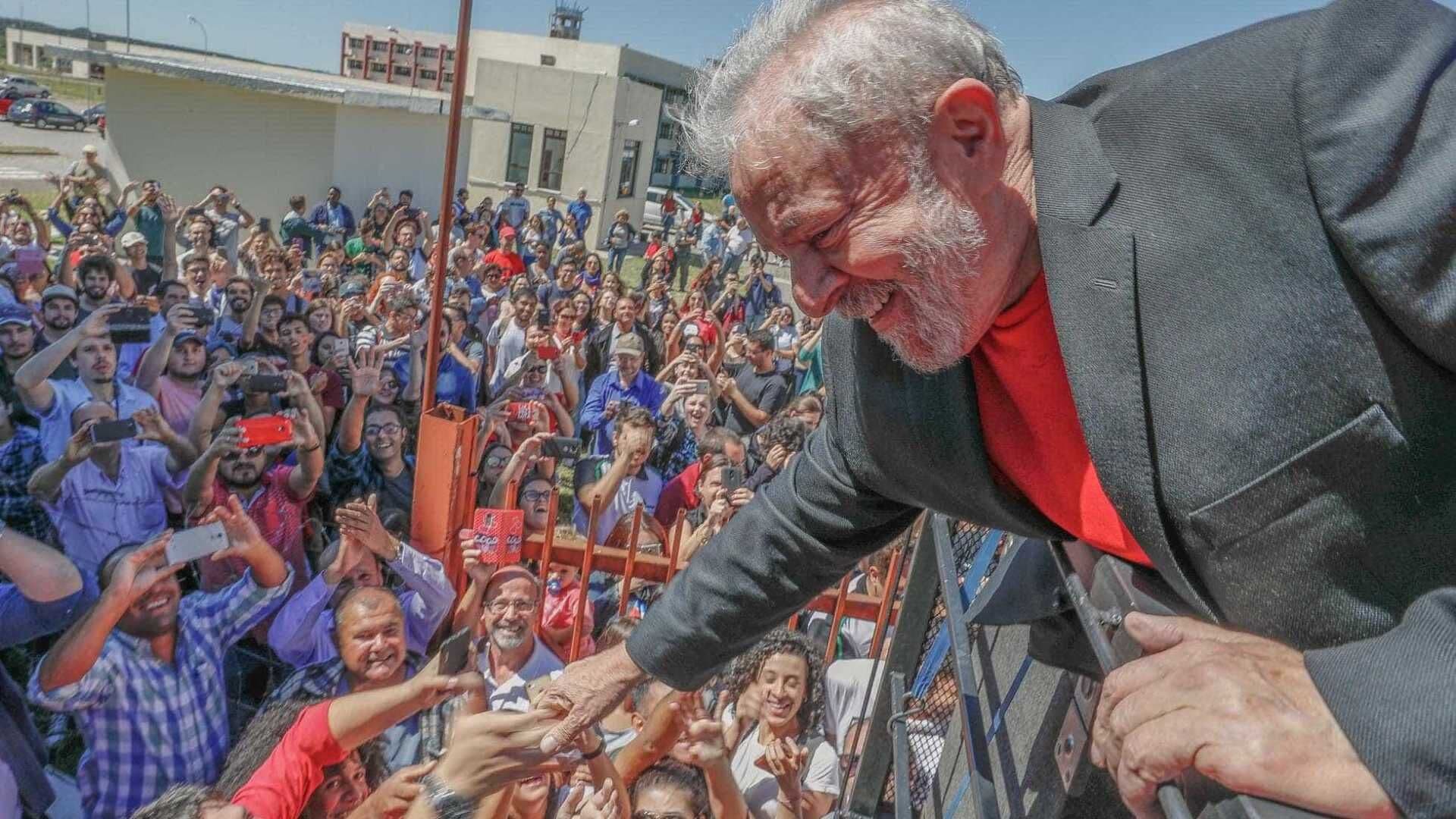 Lula pensa em morar vizinho à Paraíba depois de sair da prisão