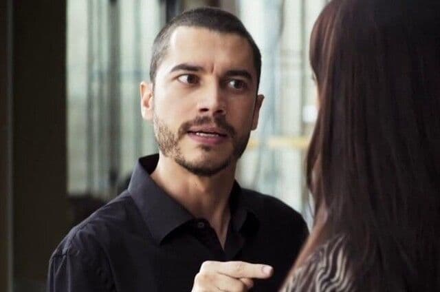 Lee Taylor critica machismo de Camilo em 'A Dona do Pedaço' e diz que já recebeu até ameaça