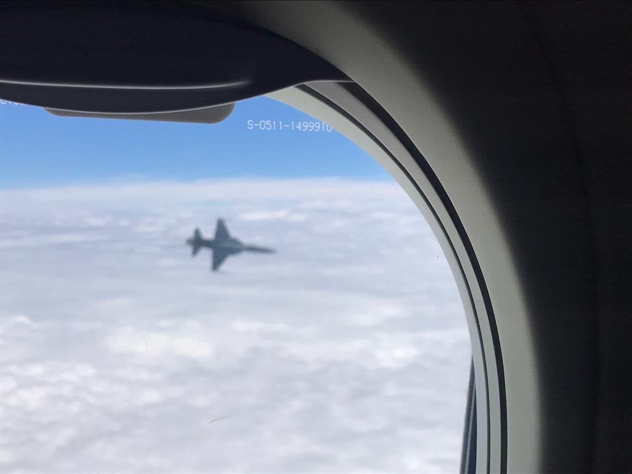 Bolsonaro manda FAB interceptar voo do Flamengo para dar parabéns ao time