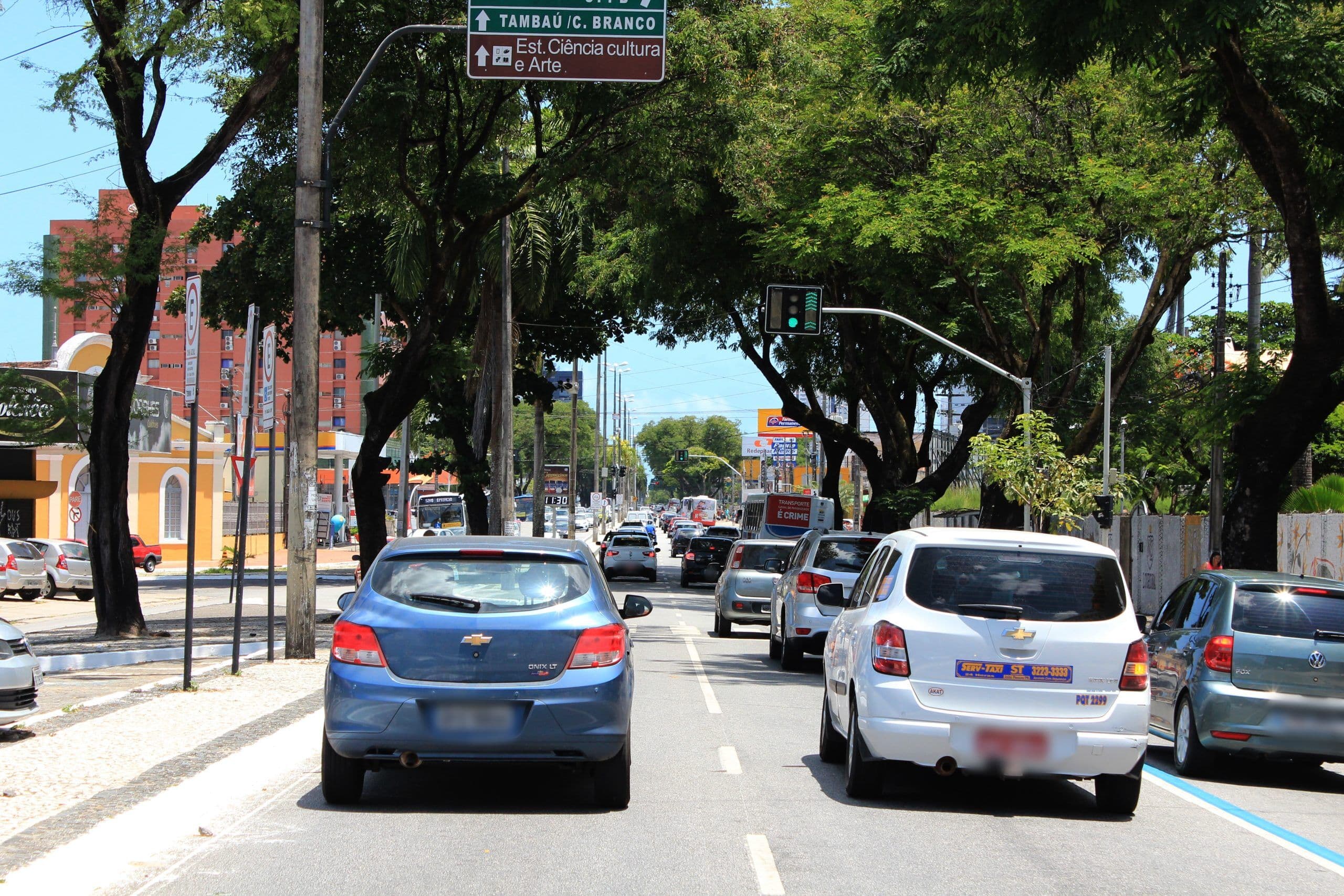 Faixas exclusivas de ônibus seguem liberadas para todos os veículos após fim de greve