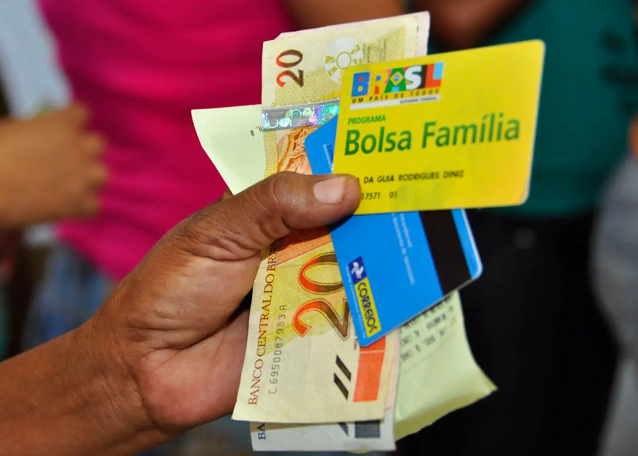 Governo da Paraíba inicia pagamento do Abono Natalino para 600 mil famílias