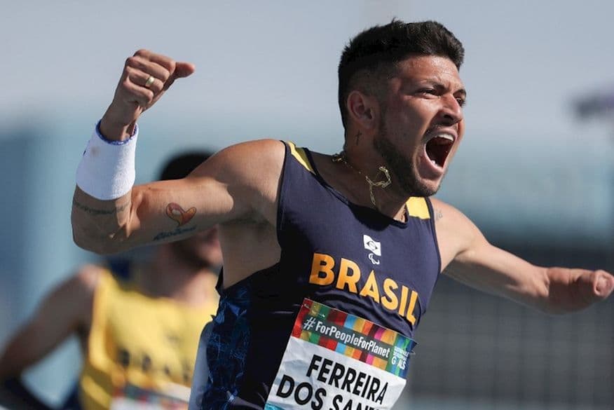 Paraibano conquista medalha de ouro no Mundial de Atletismo Paralímpico em Dubai