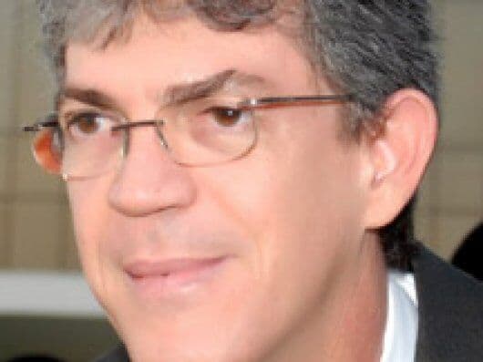 Justiça determinou a prisão de Ricardo Coutinho e Coriolano Coutinho